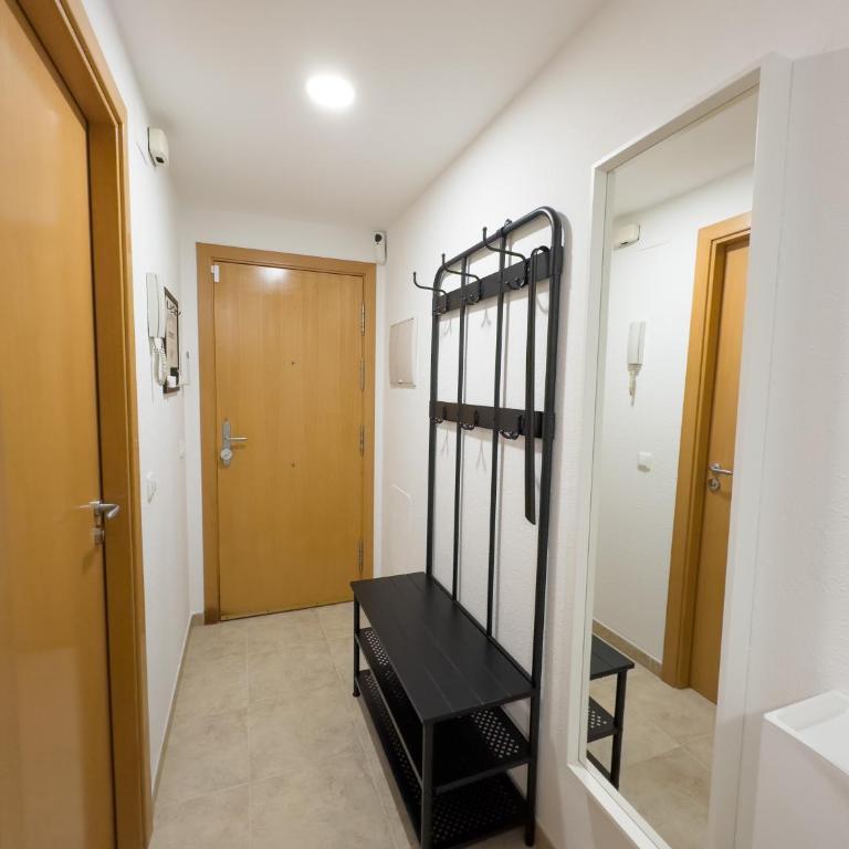 Lloret apartment & parking - Apartamento de 1 Dormitorio con balcón y vistas a la ciudad - 26