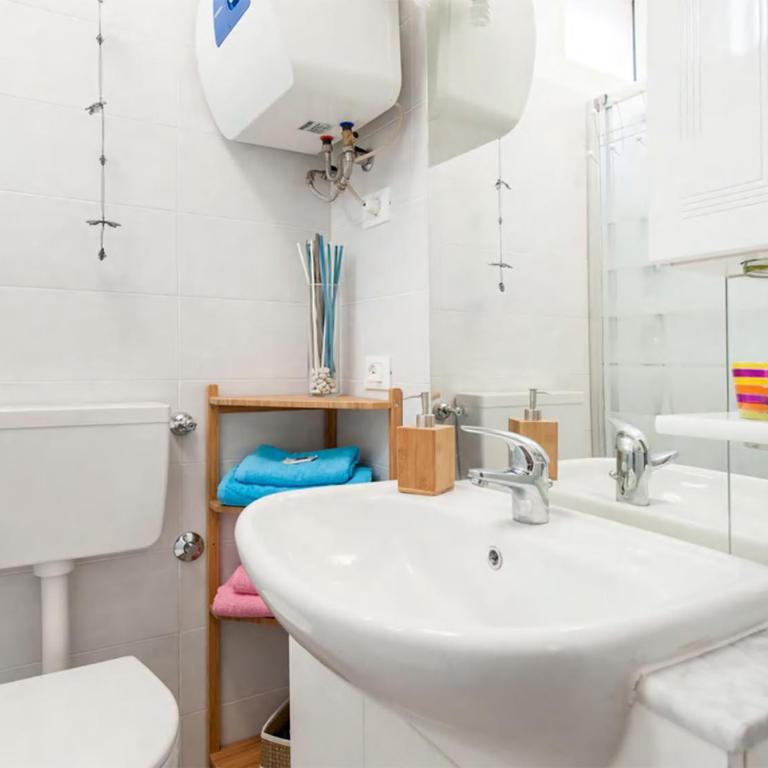 Condotti Apartment - Monolocale - 11