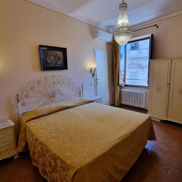 Albergo Il Marzocco - Hotel dal 1860 - Camera Matrimoniale/Doppia con Letti Singoli con Vista Città - 12