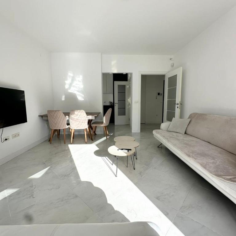 Luxury Apartment II - Apartman sa 3 Spavaće Sobe - 2
