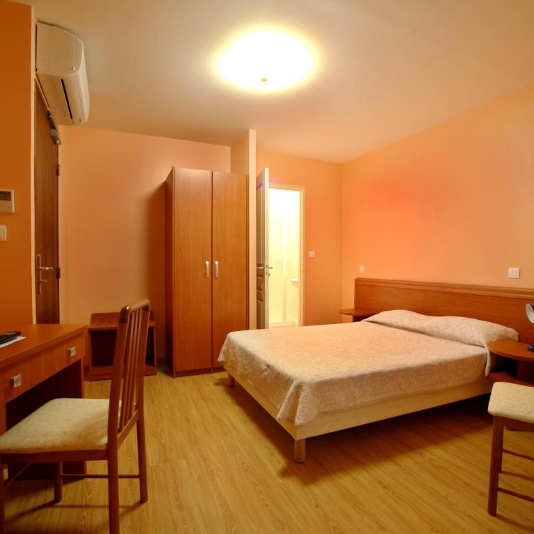 Hotel le Dauphin - Chambre Double - 4