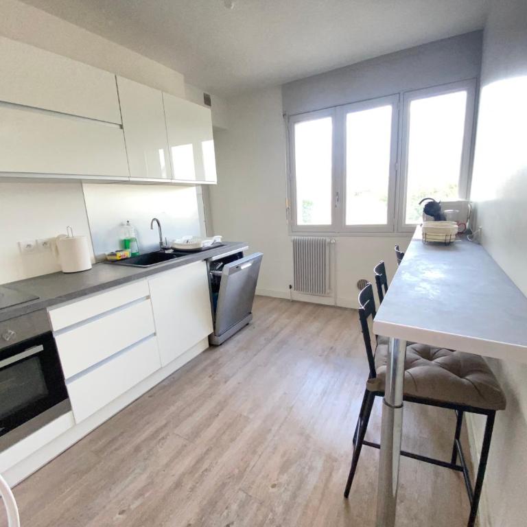 La Désirade - Three-Bedroom Apartment - 2