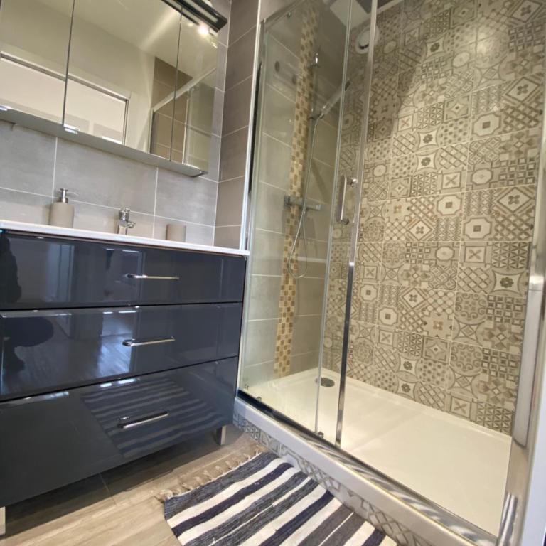 La Désirade - Three-Bedroom Apartment - 3