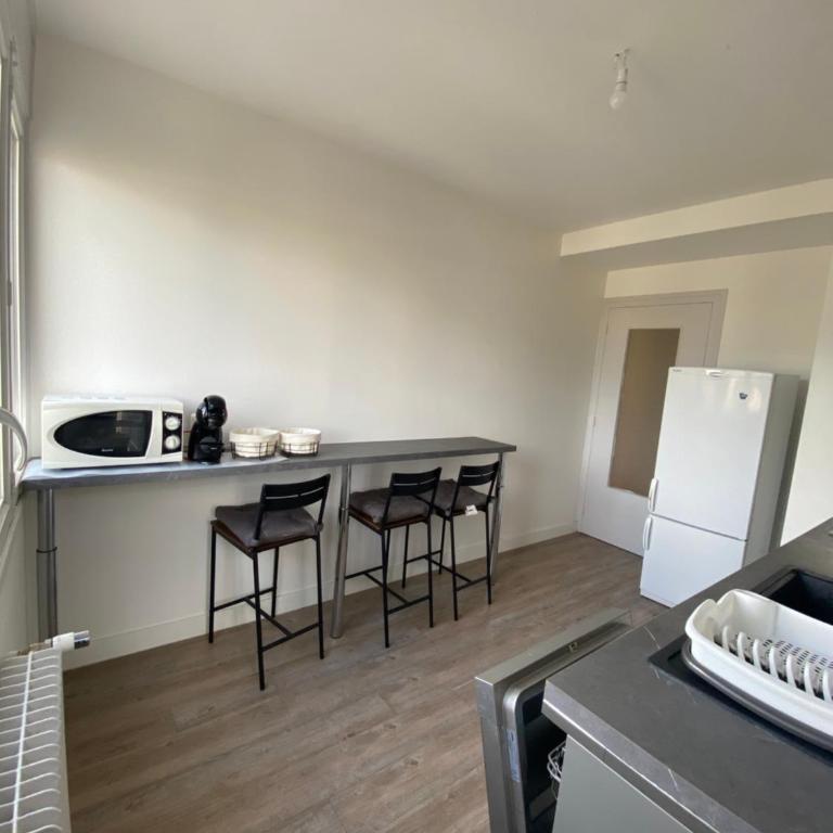 La Désirade - Three-Bedroom Apartment - 8