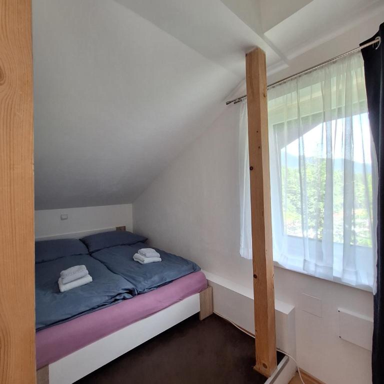 AlpenKlub Hotel - Family Room with Private Bathroom - 2