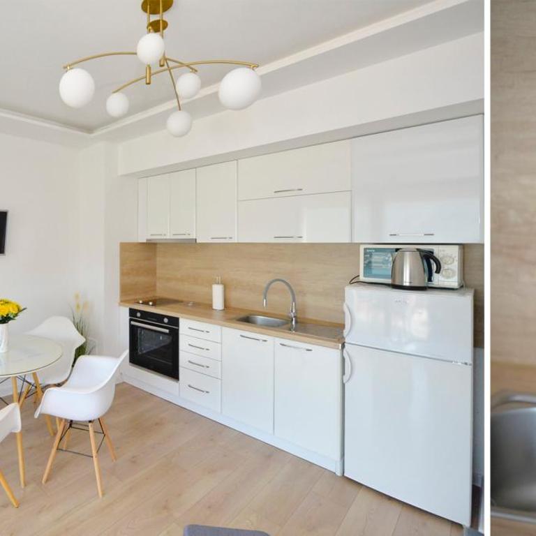 Pearl Shell Apartments - Two-Bedroom Apartment with Balcony and Sea View - 13
