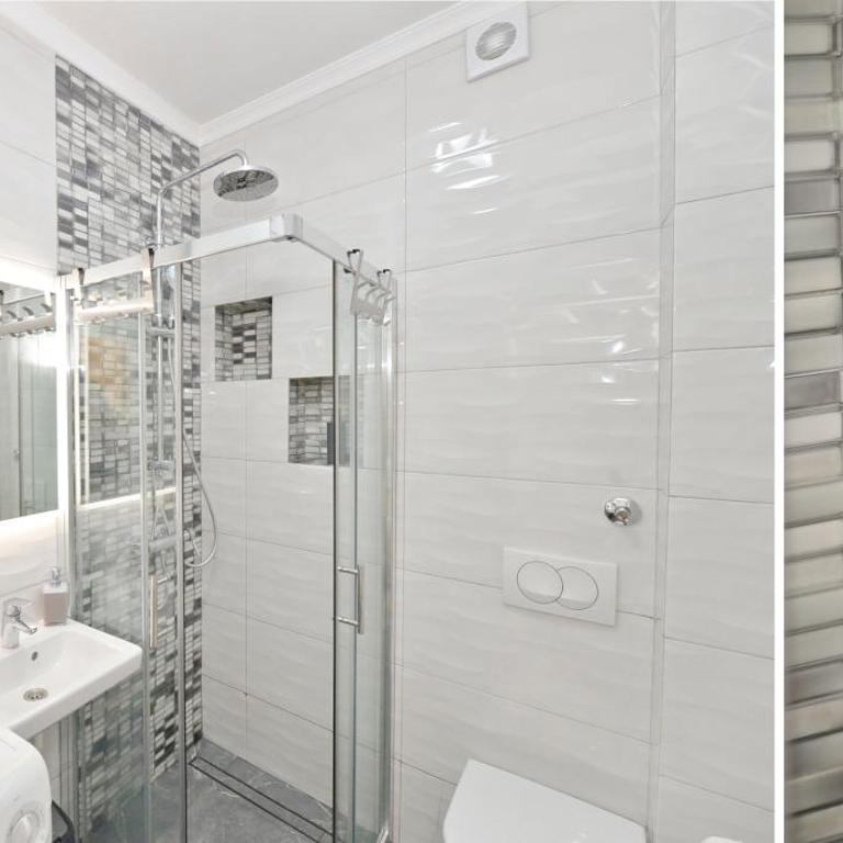 Pearl Shell Apartments - Two-Bedroom Apartment with Balcony and Sea View - 11