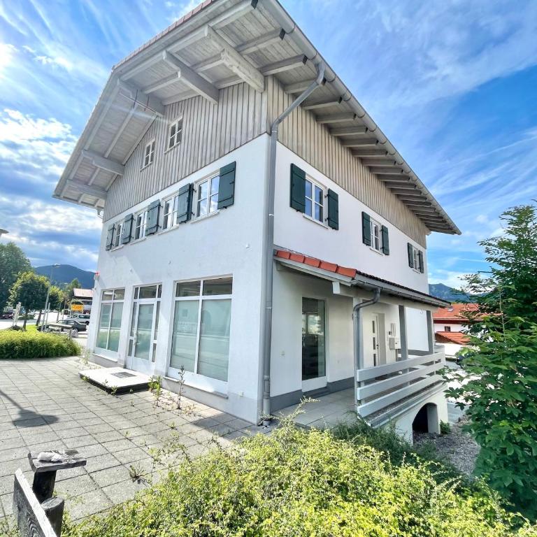 Ferienwohnung "Aschbergblick" - Edel Wohnen im Ortskern Schliersee - Apartment mit 2 Schlafzimmern - 5