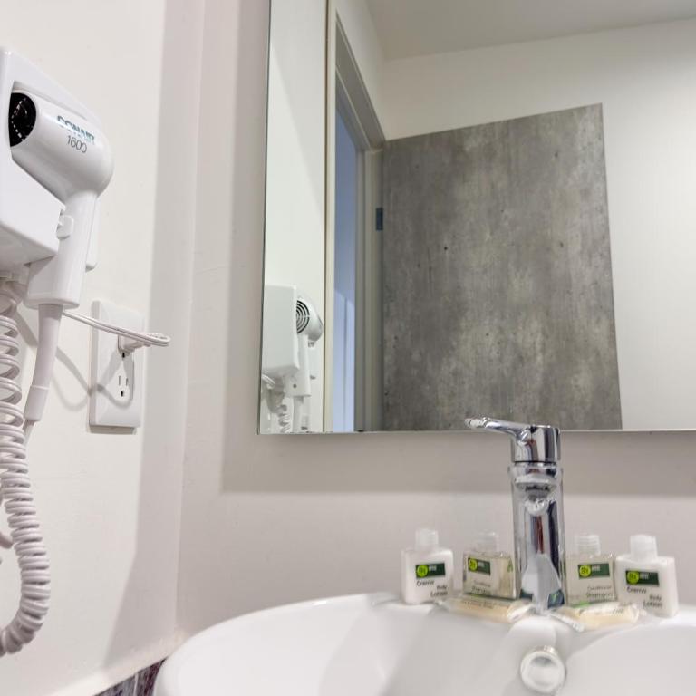 SR Hotel - Single Room - 1