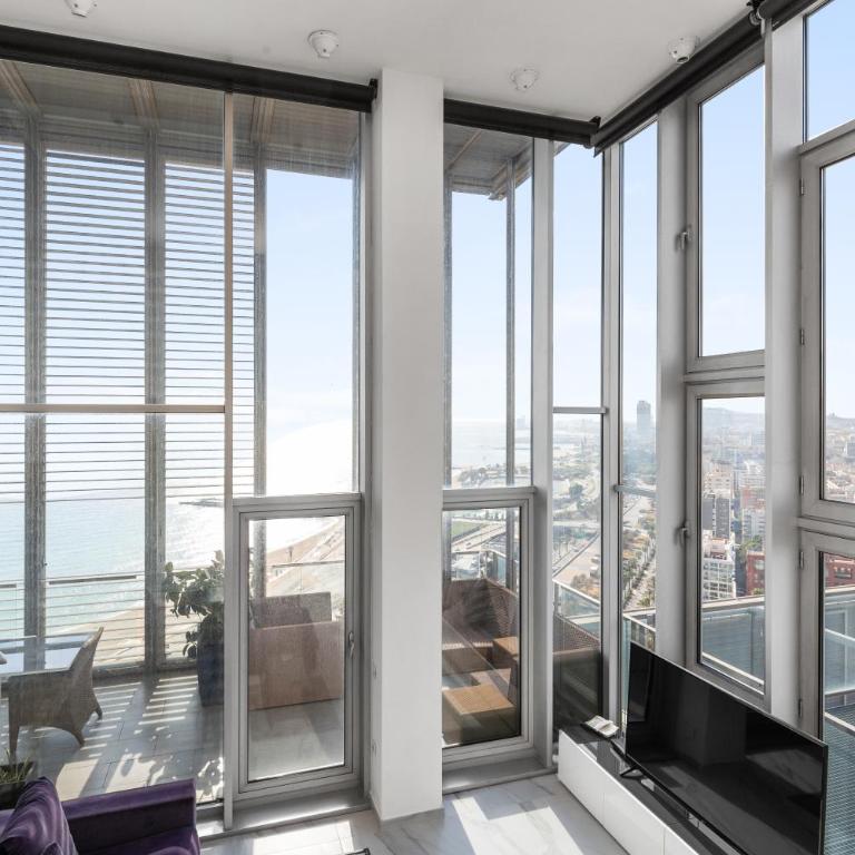 Penthouse With The Best Views! - Three-Bedroom Apartment - 10