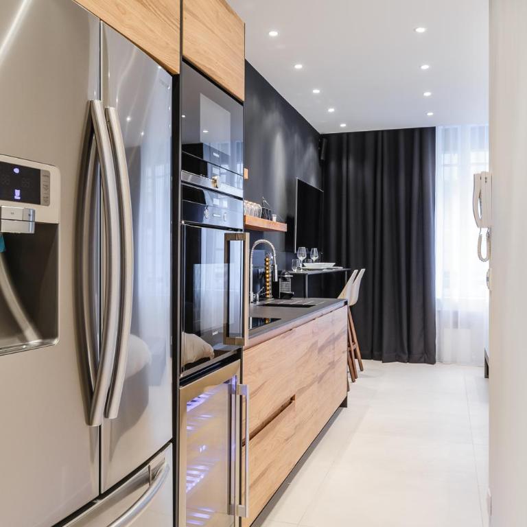 MOHOM - Berges du Rhône - Studio-Loft - Black Place - 4