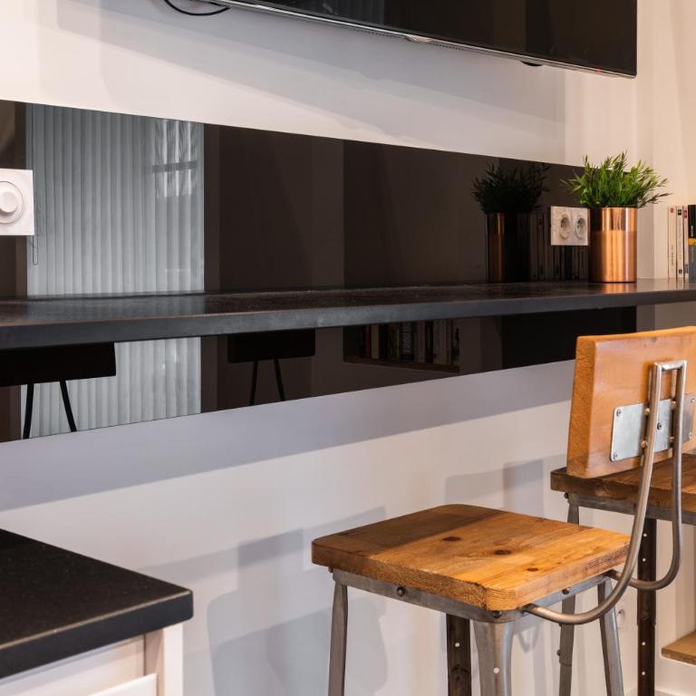 MOHOM - Berges du Rhône - Studio-Loft - Wood Place - 12