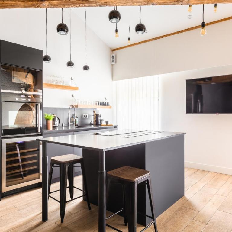 MOHOM - Berges du Rhône - Mini-Loft avec Baignoire - Vue sur Centre-Ville - 5