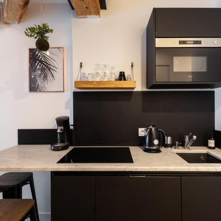MOHOM - Berges du Rhône - Studio Élégant, Confortable et Bleu - 6