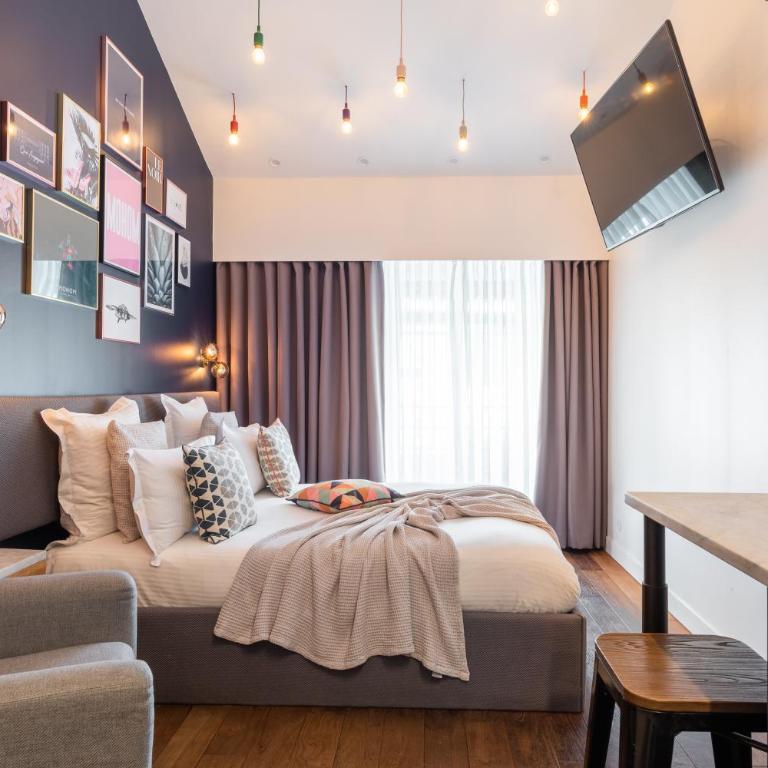 MOHOM - Berges du Rhône - Studio Élégant, Confortable et Bleu - 8