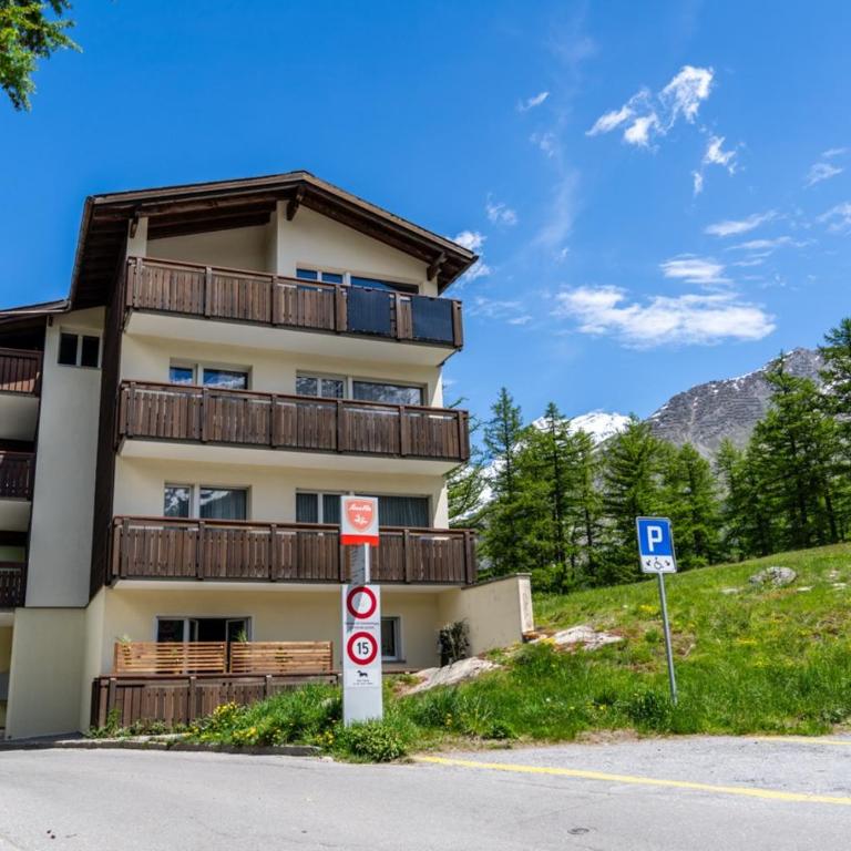 Helles, Chalet-Stil Apartment mit Allalinblick - Apartment mit 1 Schlafzimmer - 11