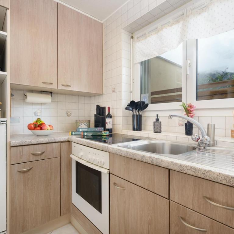Helles, Chalet-Stil Apartment mit Allalinblick - Apartment mit 1 Schlafzimmer - 2