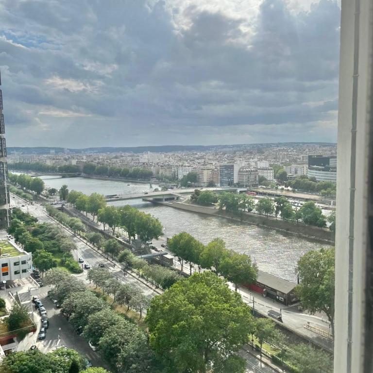 Unique Luxury Parisian Panorama High-Rise by the Eiffel Tower - Appartement 3 Chambres avec Vue sur l'Eau - 51