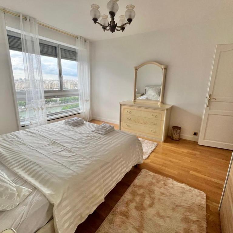 Unique Luxury Parisian Panorama High-Rise by the Eiffel Tower - Appartement 3 Chambres avec Vue sur l'Eau - 29