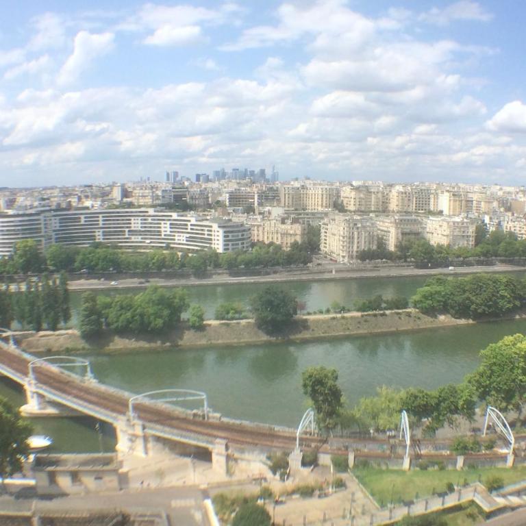 Unique Luxury Parisian Panorama High-Rise by the Eiffel Tower - Appartement 3 Chambres avec Vue sur l'Eau - 23