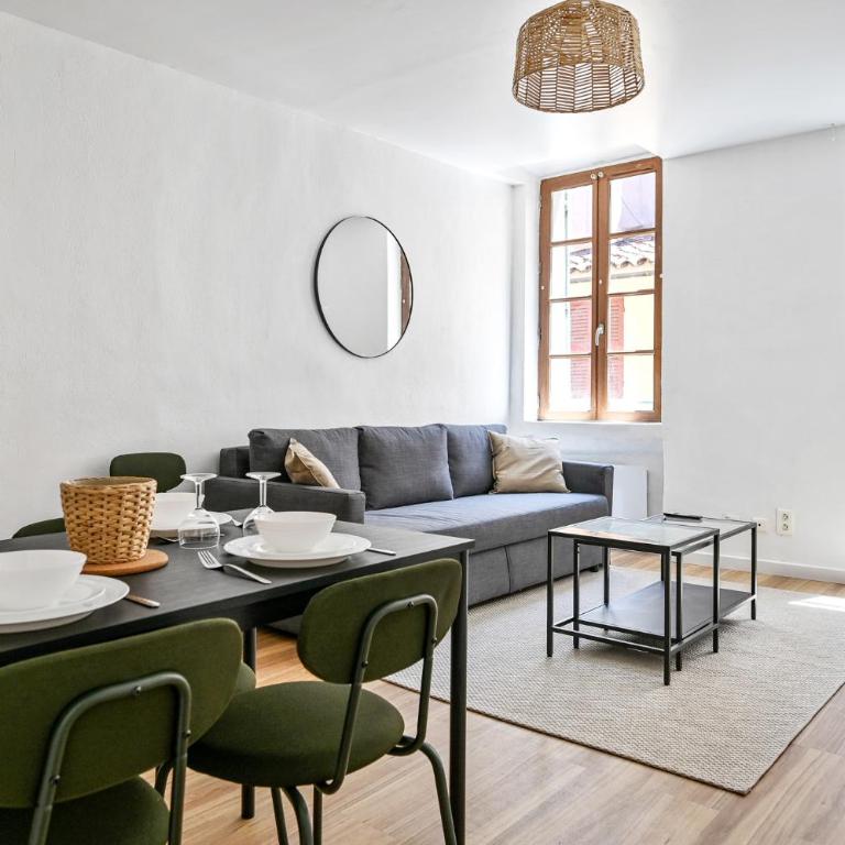 Lumineux T3 refait à neuf dans le Vieux Toulon Centre - Apartment mit 2 Schlafzimmern - 1