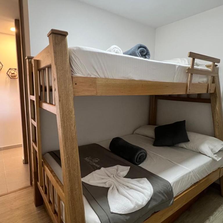 Aptos y Apartaestudios frente al Malecón y el Embalse, Zona Gastronómica, a 8 minutos de la Piedra del Peñol, TODO CERCA!!! - Apartamento Estándar - 17