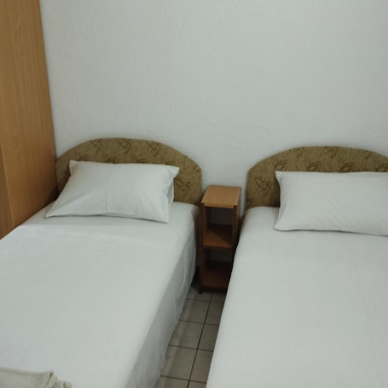 Milica Soba 1 - One-Bedroom Apartment - 2