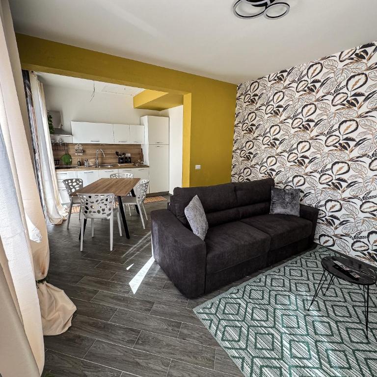 Intero Appartamento con Terrazza - Villa Ciaculli - Suite Familiare con Balcone - 3