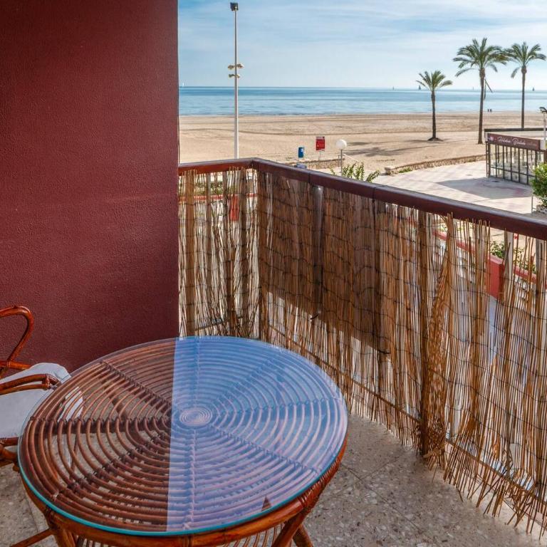 Apartamento Arenal 1a Linea de Playa - Two-Bedroom Apartment - 6