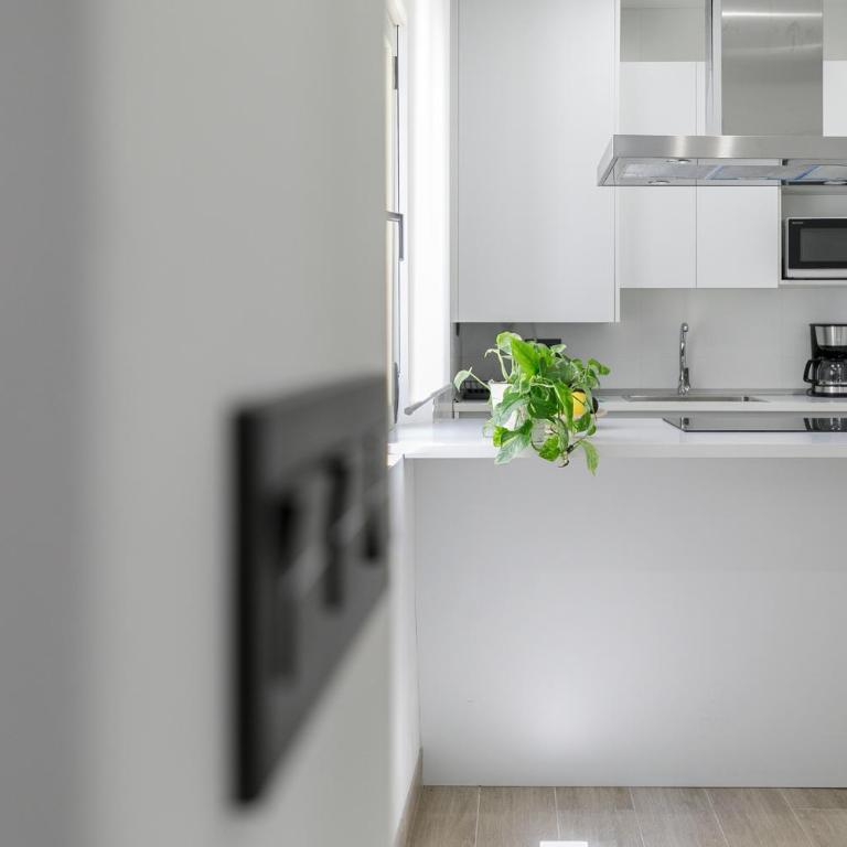 El Rincón de Granata - Three-Bedroom Apartment - 3