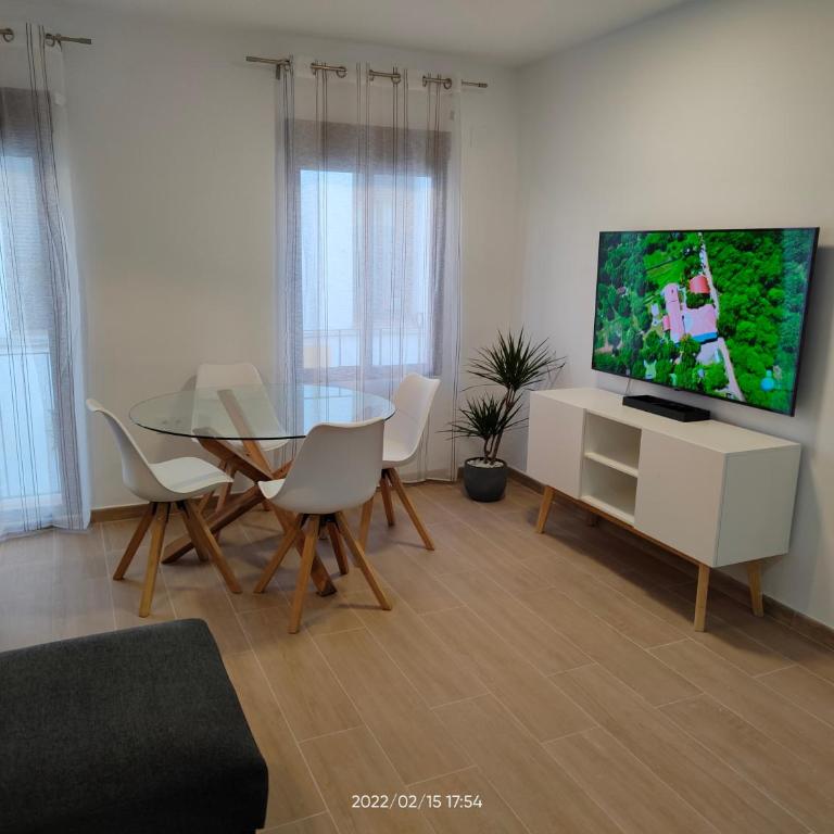 MiRa Los Patios - Two-Bedroom Apartment - 4