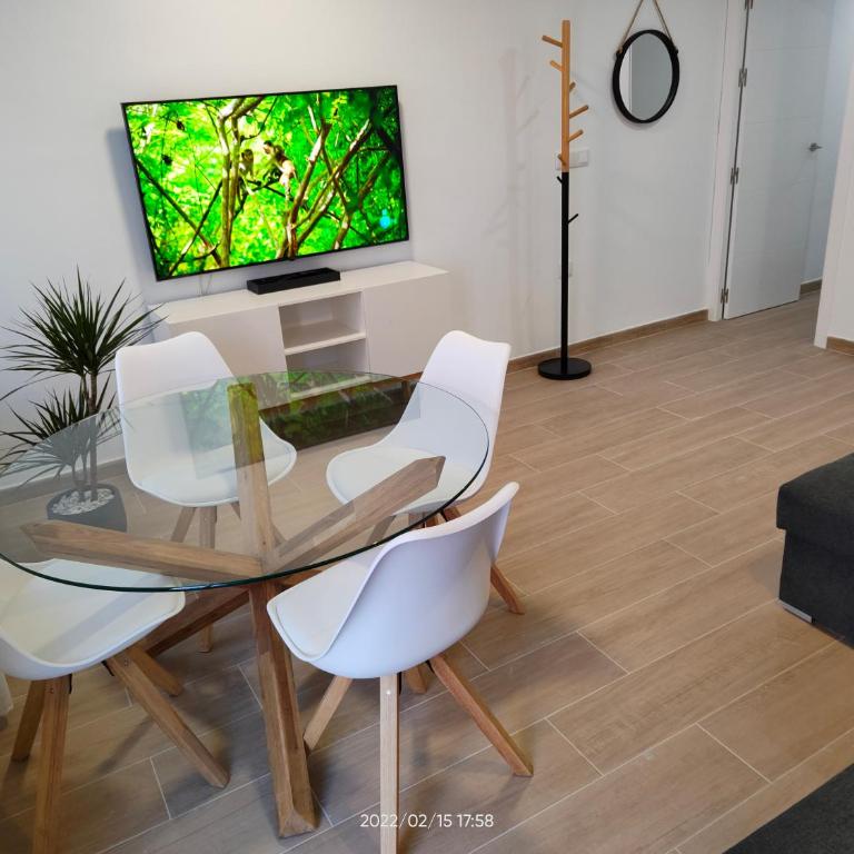 MiRa Los Patios - Two-Bedroom Apartment - 9