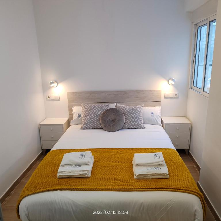 MiRa Los Patios - Two-Bedroom Apartment - 11
