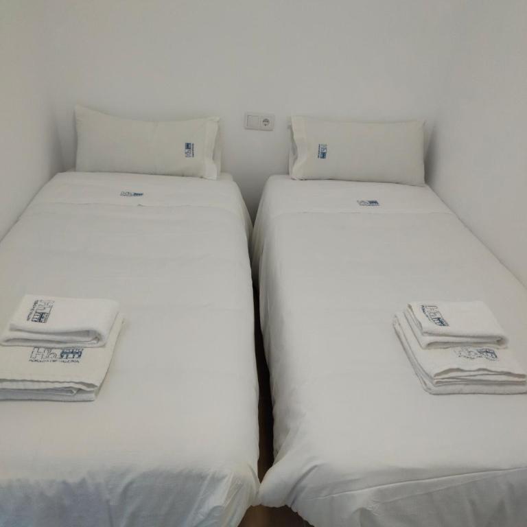 MiRa Los Patios - Two-Bedroom Apartment - 14