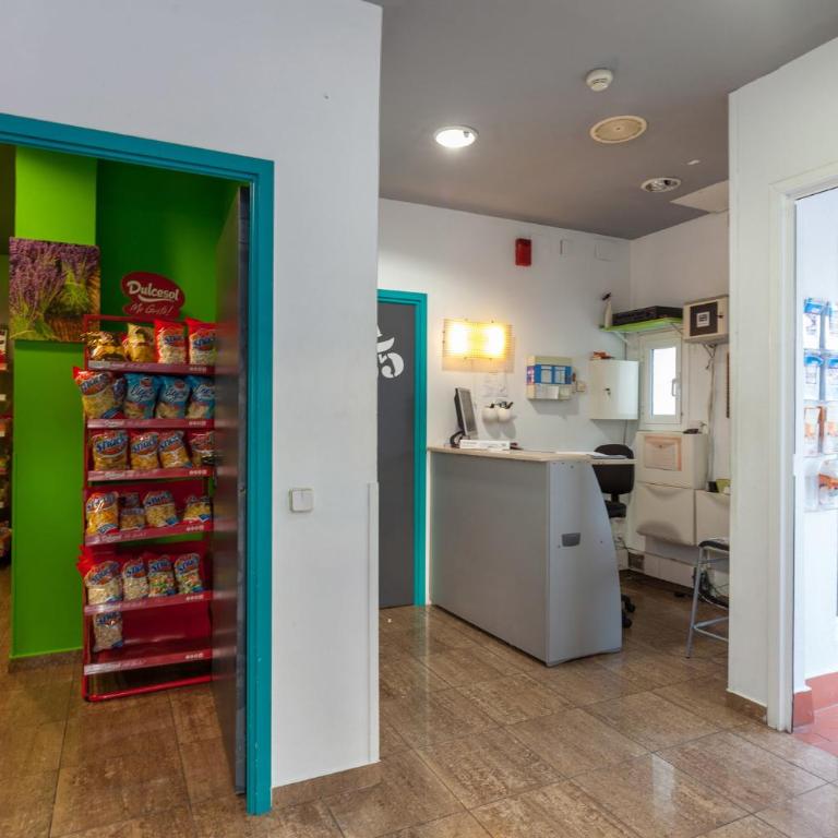 Mellow Barcelona - Bed in 8-Bed Mixed Dormitory Room - 4