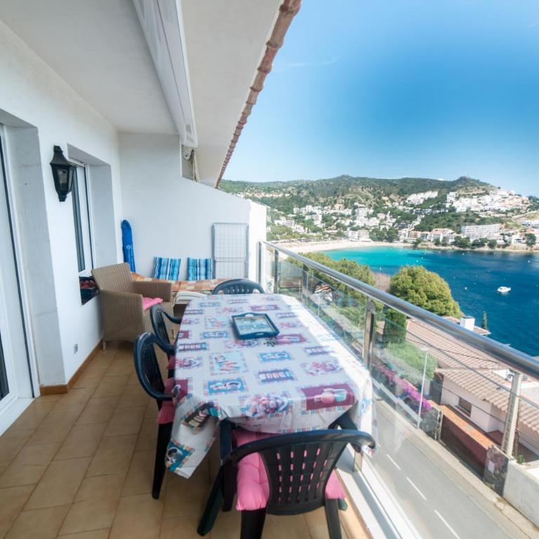 Appartement Vue Mer a Deux pas de la Plage - Two-Bedroom Apartment - 9