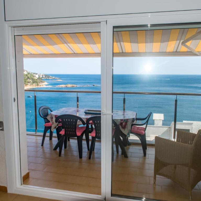 Appartement Vue Mer a Deux pas de la Plage - Two-Bedroom Apartment - 2