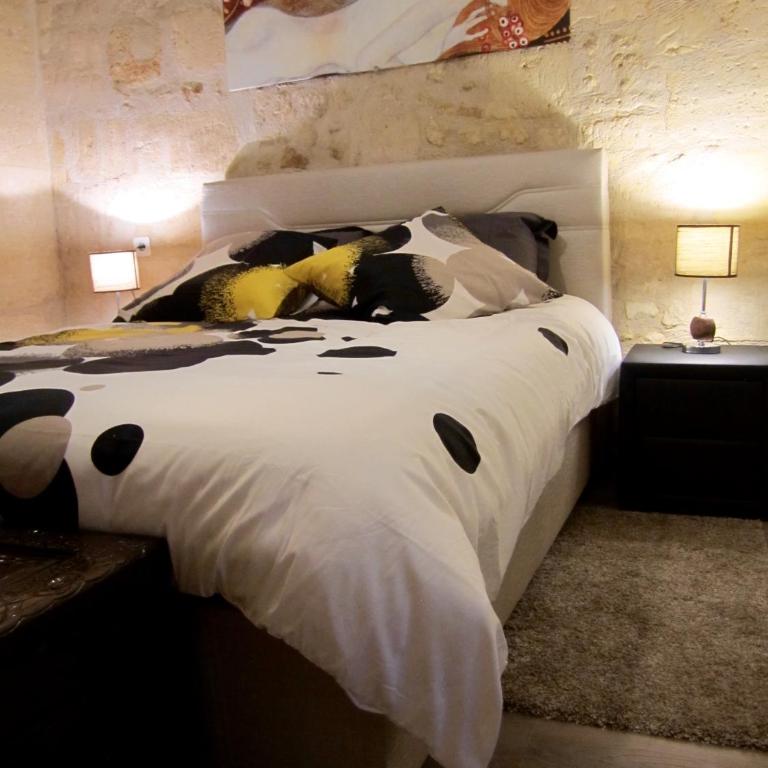 Appartements Bordeaux Saint Michel - Appartement 1 Chambre - 2ème étage - 3