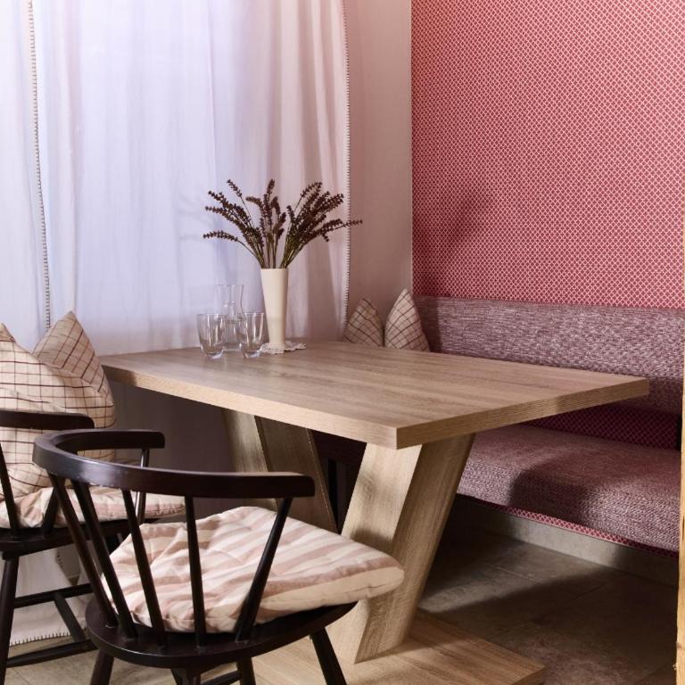 Hotel Garni Buchenhof - Apartment mit 2 Schlafzimmern und Balkon - 3