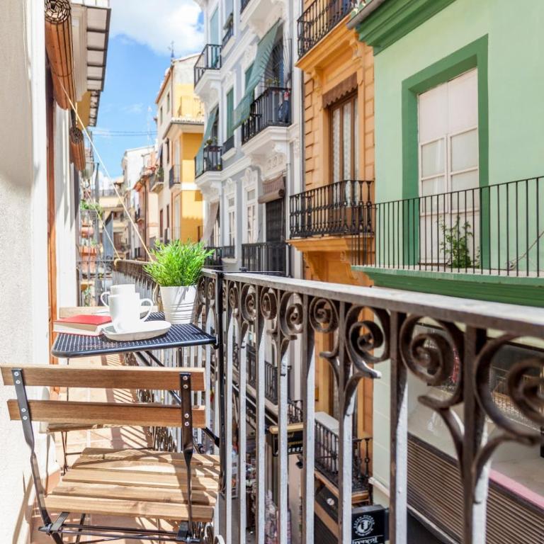 Modern Flat by Mercado Central in Ciutat Vella - One-Bedroom Apartment - 15
