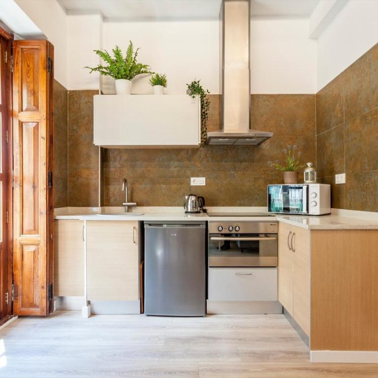 Modern Flat by Mercado Central in Ciutat Vella - One-Bedroom Apartment - 16