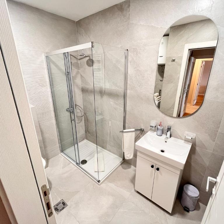 APART 28- Luxury suites - Deluks Apartman sa 2 Spavaće Sobe - 6