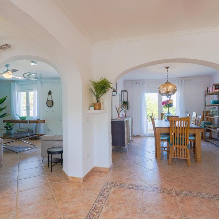 La Vida Loca - Villa with Private Pool - 15