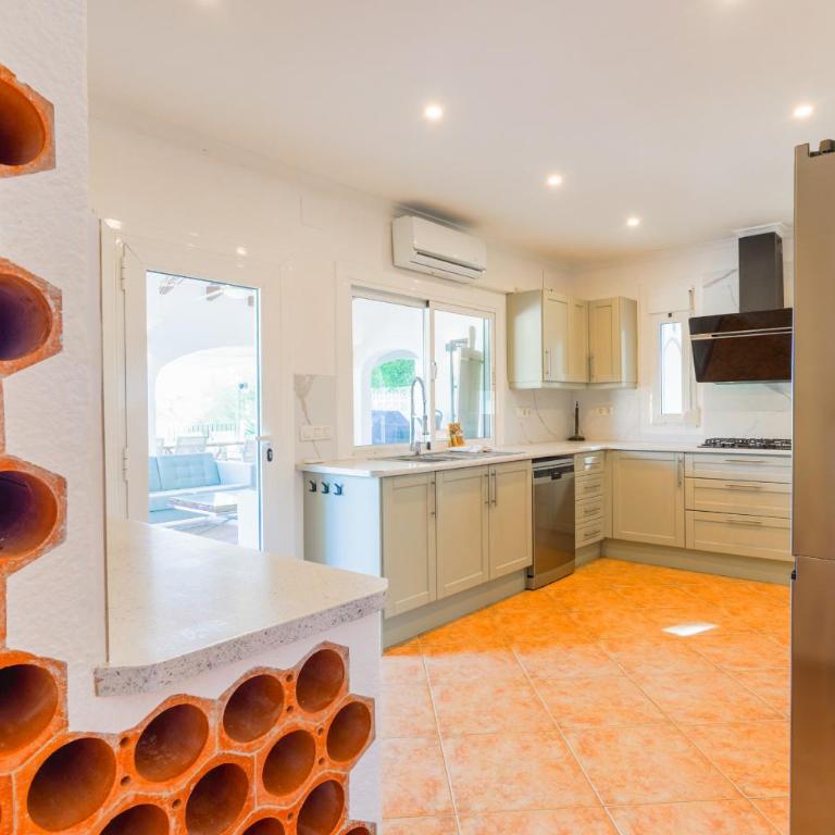 La Vida Loca - Villa with Private Pool - 20