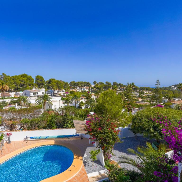 La Vida Loca - Villa with Private Pool - 40