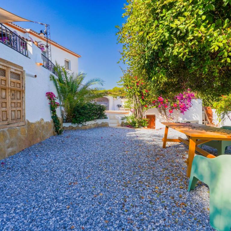 La Vida Loca - Villa with Private Pool - 41
