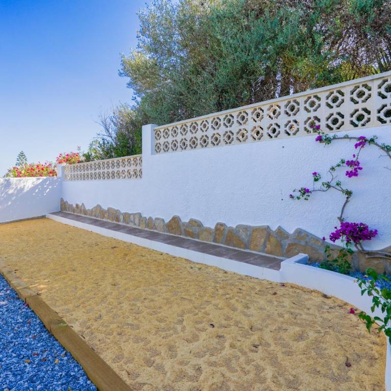 La Vida Loca - Villa with Private Pool - 44