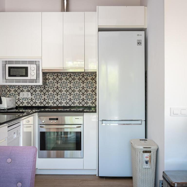 AT077 Planta baja con jardín privado - One-Bedroom Apartment - 8