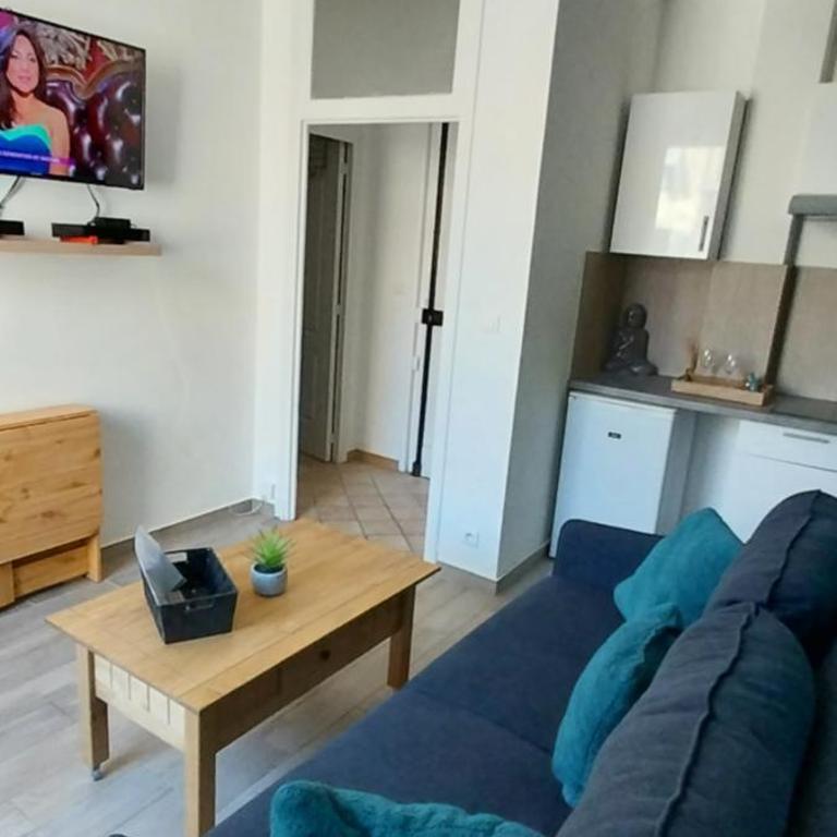 Charmant 2 pièces - Appartement 1 Chambre - 6