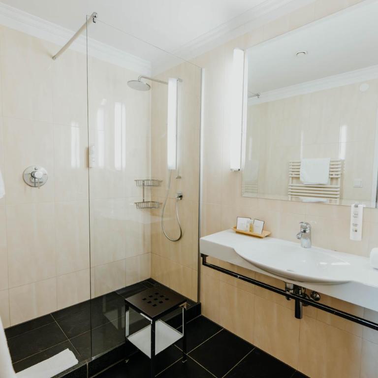 Post Seefeld - Wellnesshotel Tirol - Standard Doppelzimmer - 3